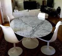 Saarinen Table elliptique avec plateau en marbre Vagli arabesque - photo du client